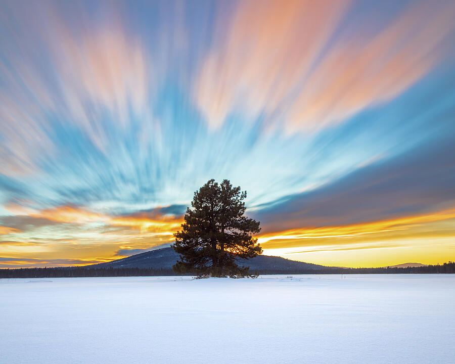 Streaking Clouds Over Lone Pine Photograph by Mike Lee