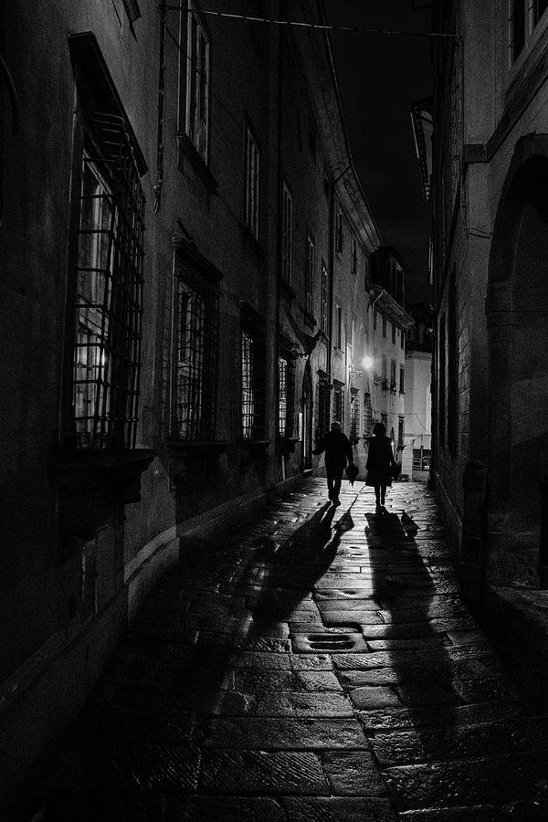 Tuscany Photograph - Street photography Tuscany - Together in the night by Frank Andree