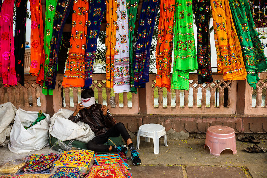 Street seller at Jal Mahal Photograph by Dilwar Mandal