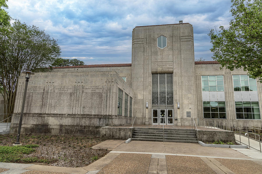 Student Life Plaza University of Houston 2 Photograph by John McGraw ...