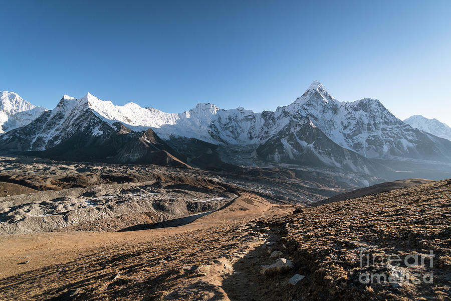 Stunning View Of The Ama Dablam Peak From The Chukung Ri Viewpoi ...