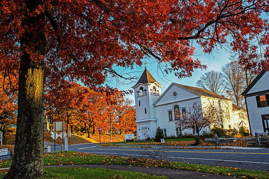 Sudbury MA Beautiful Autumn Foliage Sudbury MA Presbyterian Church Photograph by Toby McGuire