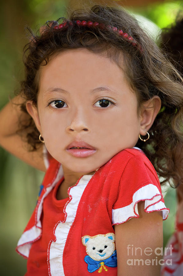 Portrait Photograph - Sumatran beauty by Tony Camacho