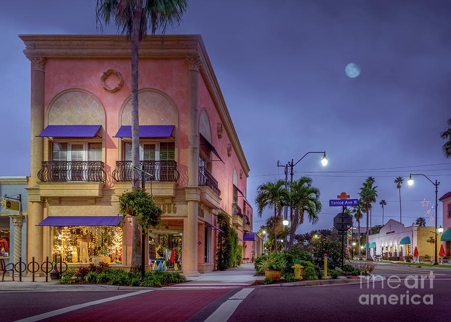 Architecture Photograph - Sunbug Building in Venice, Florida by Liesl Walsh