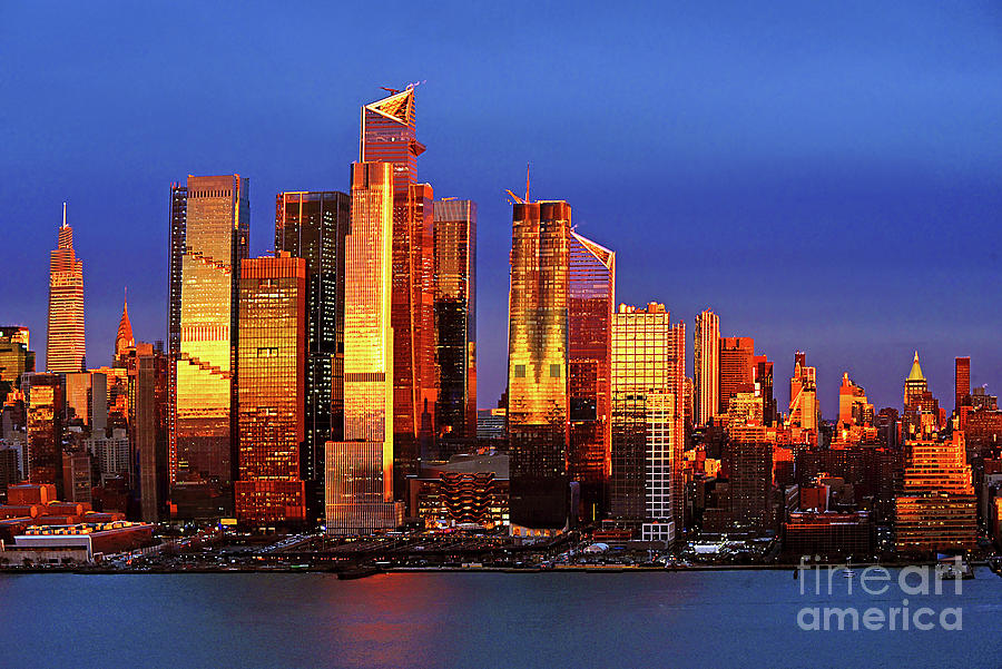 Sundown Gold On Manhattan Skyscrapers Photograph