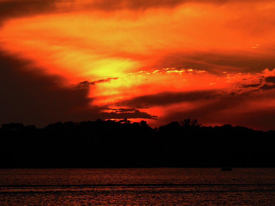 Sunset Photograph - Sundown on Lake Riley by Tom Halseth
