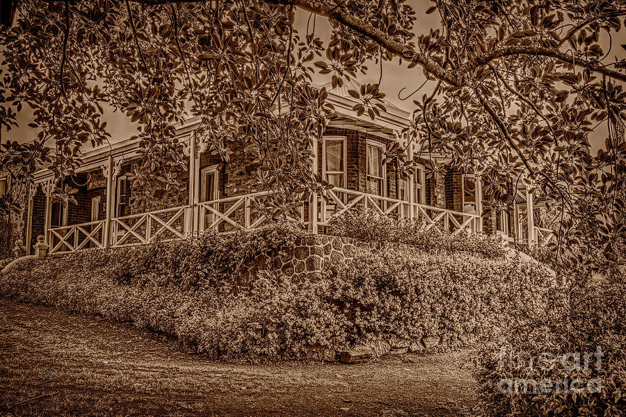 Sunnyhurst Homestead - 1906, Bridgetown Photograph by Elaine Teague
