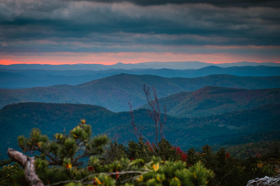 Sunrise at Chimney Top Photograph by Evan Foster