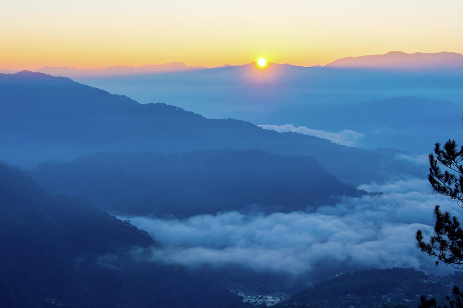 Sunrise at Mount Kiltepan in Sagada Photograph by Arj Munoz