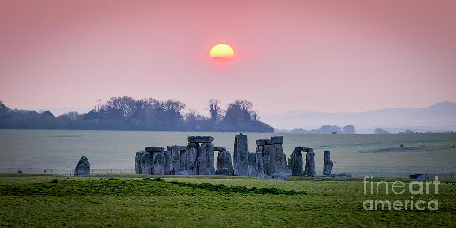 Sunrise At Stonehenge Photograph
