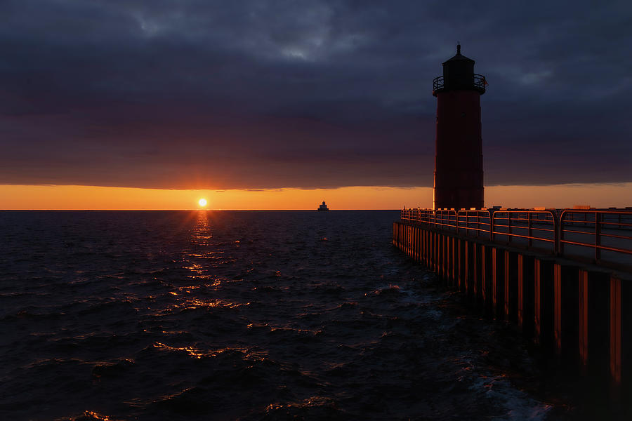 Sunrise at the Milwaukee Lighthouse Photograph by Jay Smith