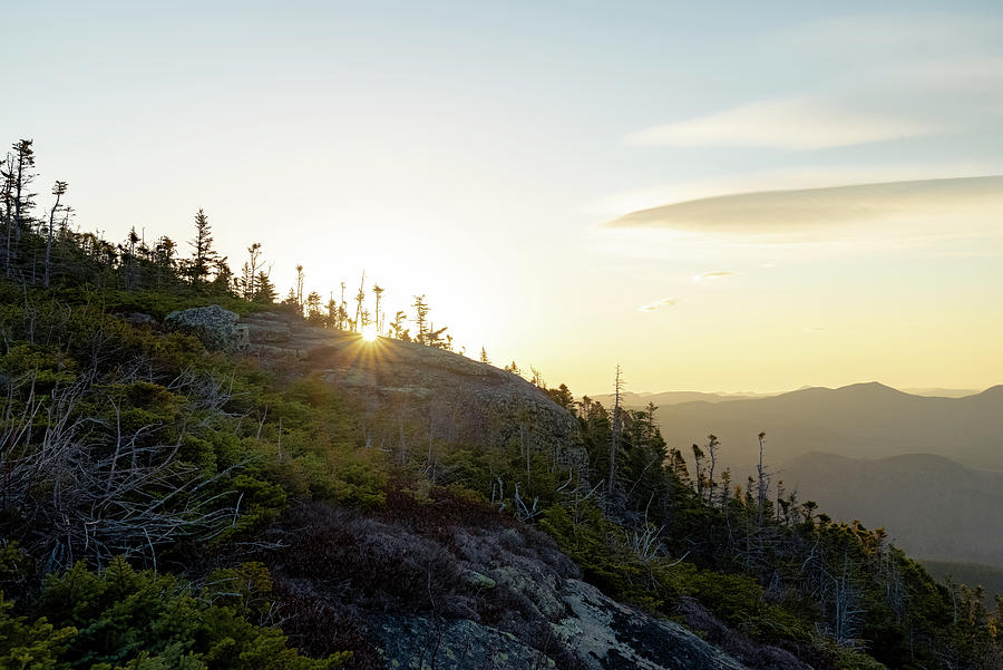 Sunrise in the Pemigewasset Wilderness seen from the Summit of Bondcliff Photograph by William Dickman