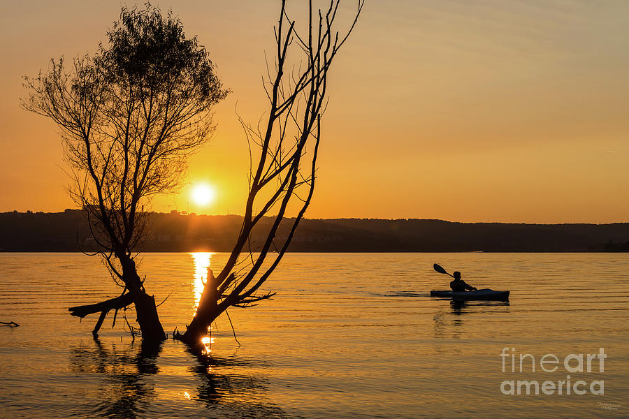 Sunrise Kayaking On Table Rock Lake Photograph by Jennifer White
