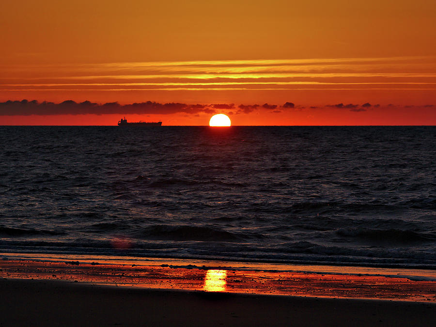 Sunrise on Sandown Beach Isle of Wight Photograph by Jeremy Hayden