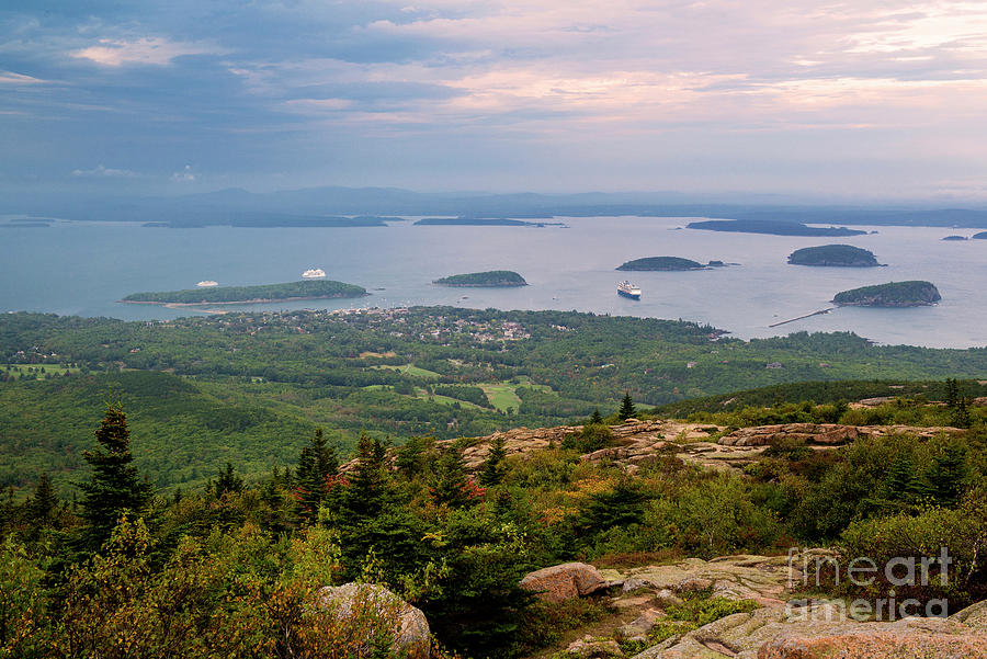 Panorama of the summit of Cadillac Mountain, the highest point in ...