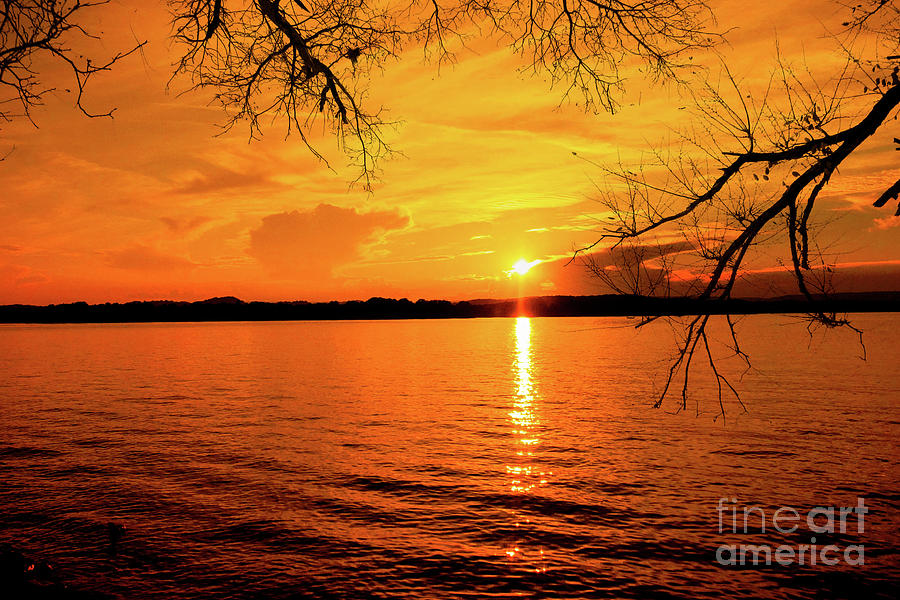 Sunrise Photograph - Sunrise over Lake Chickamauga by Geraldine DeBoer