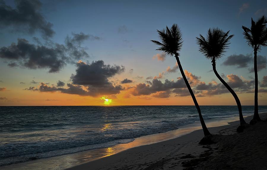 Sunrise Over Paradise Photograph By Joe Desousa - Fine Art America