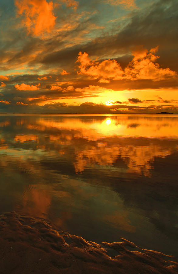 Sunrise Reflections - Anini Beach, Kauai Photograph by Stephen Vecchiotti