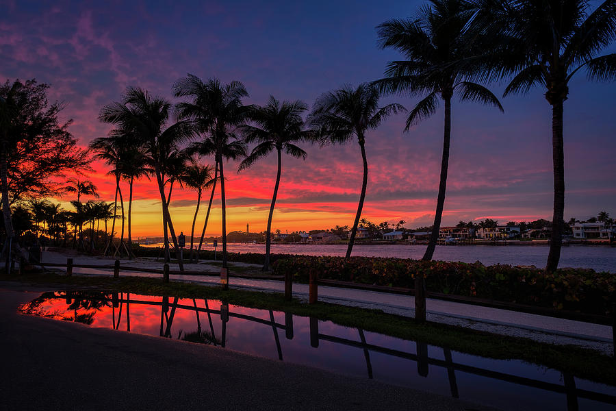 Sunset After a Rain Storm at Jupiter Inlet Park Lighthouse View ...