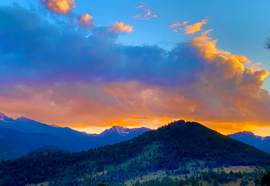 Sunset at Estes Park Photograph by Gary Greer