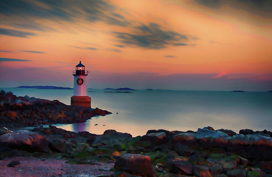 Salem Photograph - Sunset at Fort Pickering lighthouse by Jeff Folger