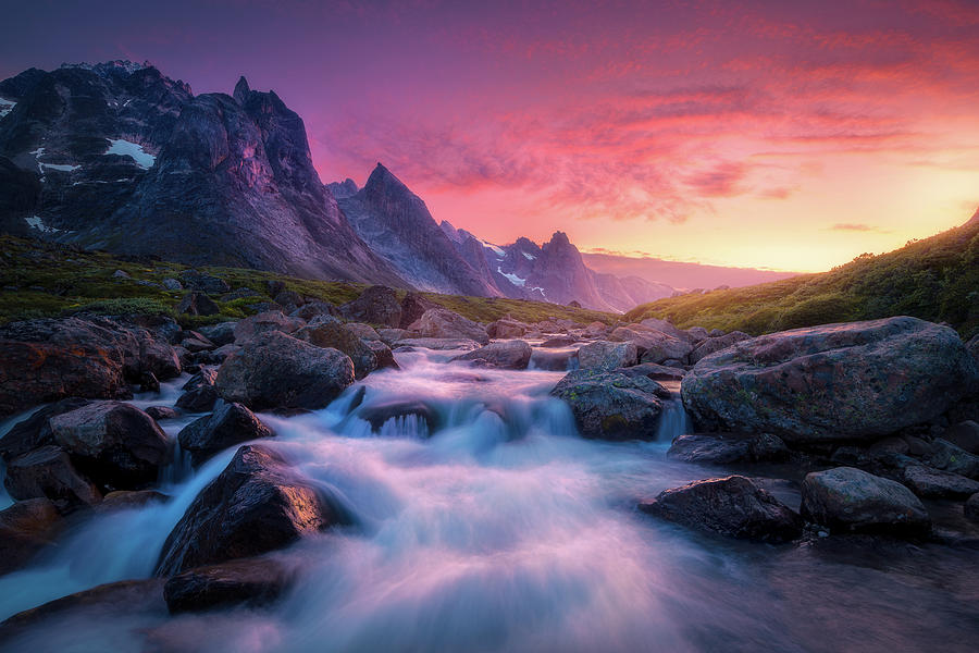 Sunset at Glacier creek Photograph by Henry w Liu