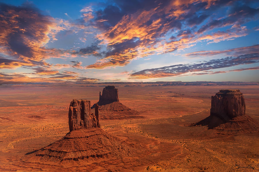 Sunset at Monument Valley Photograph by Gene Lee