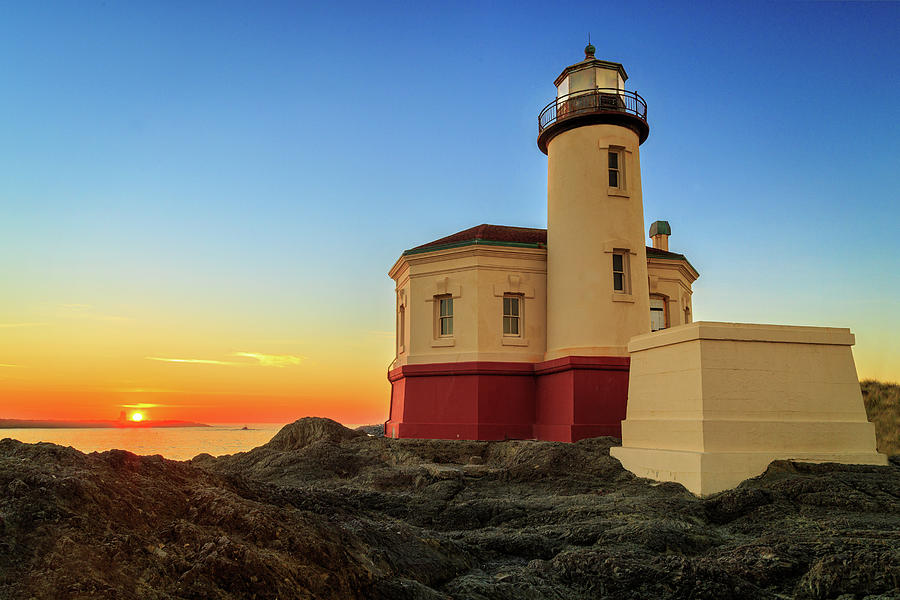 Sunset At The Bandon Lighthouse Photograph by James Eddy