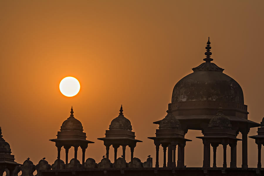 Sunset at the Jama Masjid, Agra, India Photograph by Kriangkrai Thitimakorn