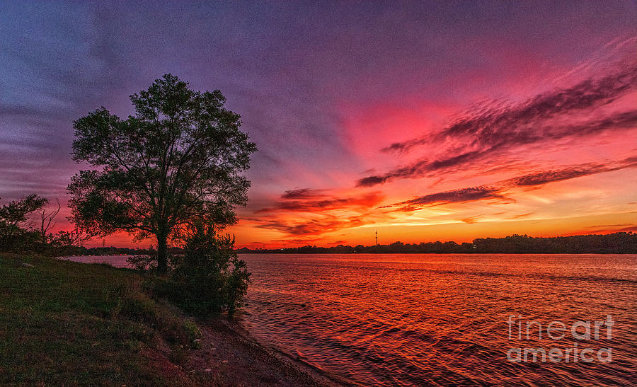 Sunset Eastwood Lake Dayton Ohio Photograph by Teresa Jack