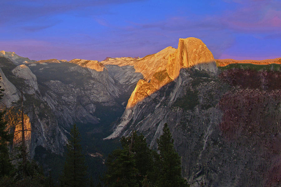 Sunset - Glacier Point Lookout Photograph by Walter Fahmy
