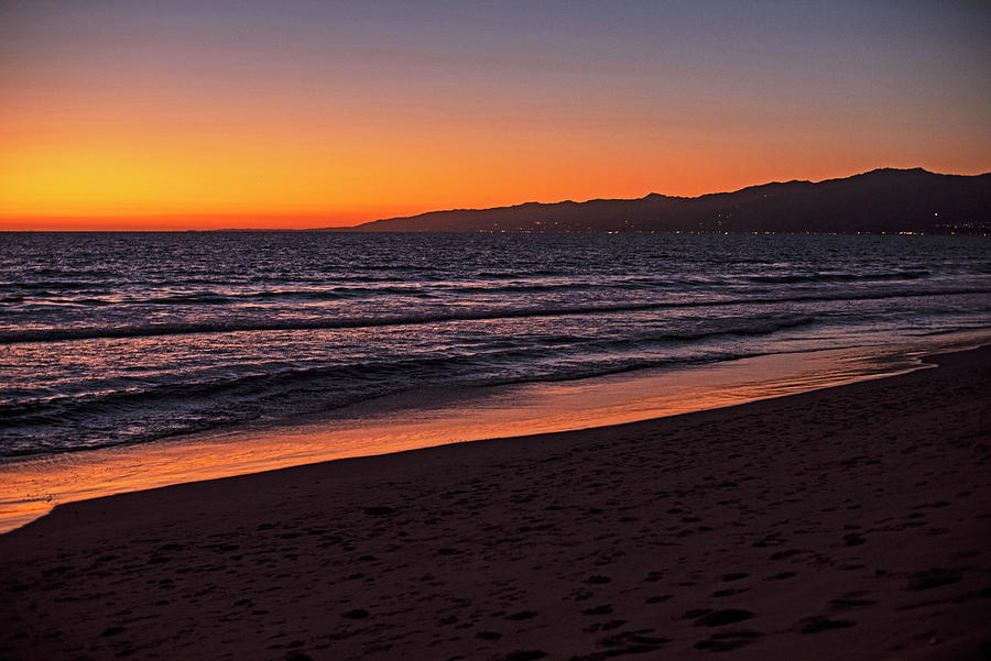 Sunset Glow on Venice Beach Venice California Photograph by Toby McGuire