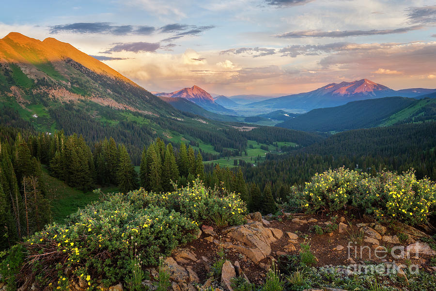 Sunset in the Crested Butte Mountains  Photograph by Ronda Kimbrow