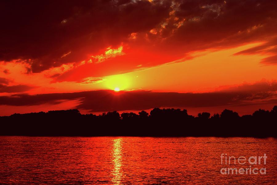 Sunset Magic IV Photograph by Leonida Arte
