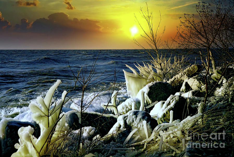 Sunset on  Icy Lake Erie on a Cold Winter Day Photograph by Elaine Manley