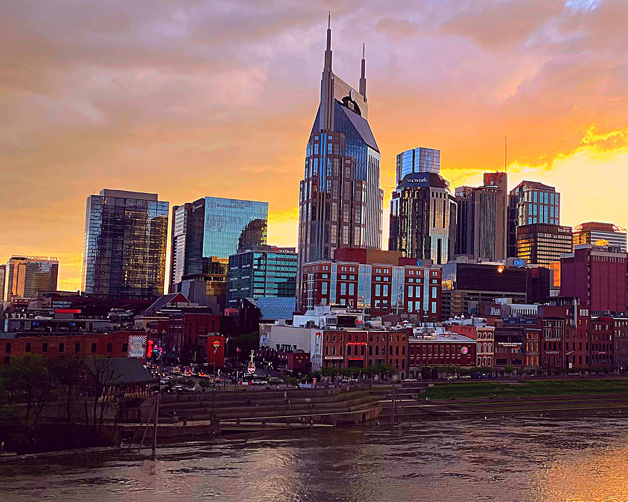 Sunset on Music City Photograph by Lee Darnell