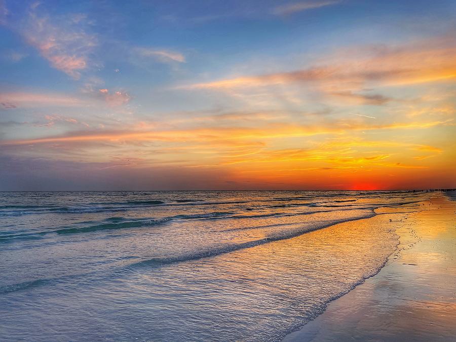 Sunset on the Beach Photograph by Chelsea Hallinan - Fine Art America