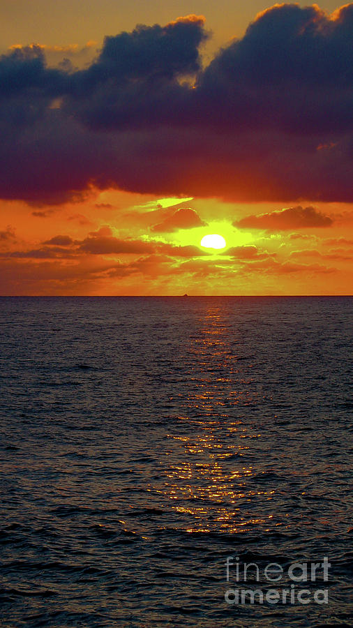 Sunset on the Horizon Photograph by Paul Drake - Fine Art America