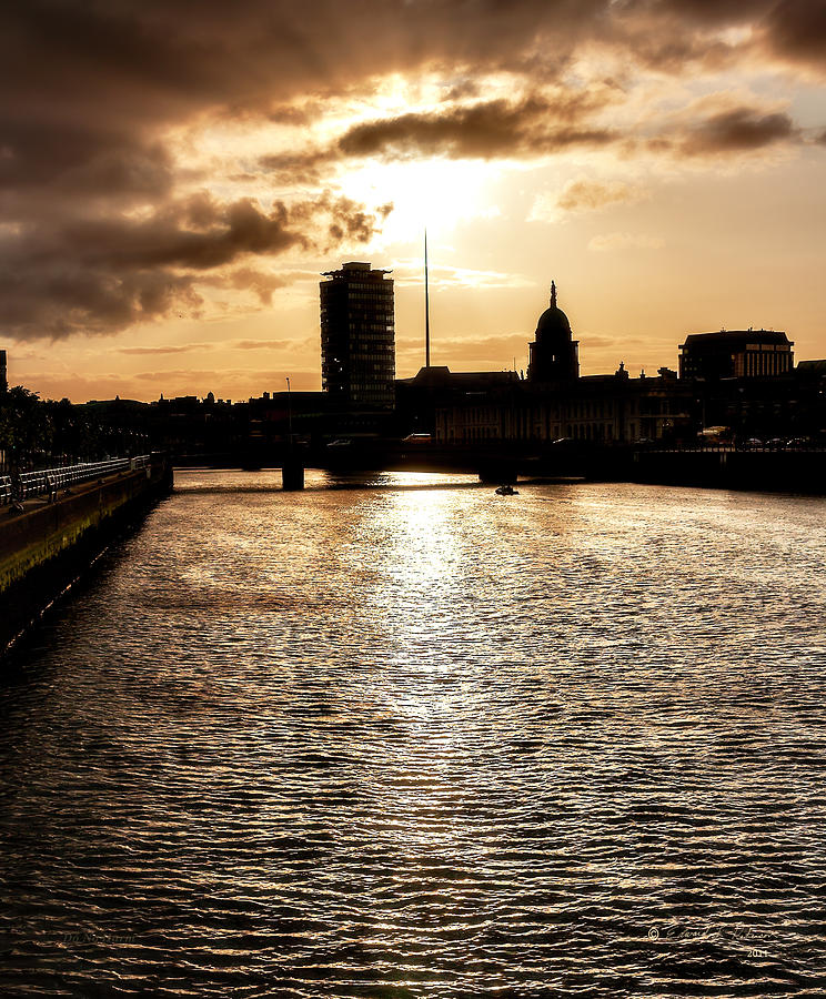 Sunset On The Liffey River Photograph by Ed Peterson