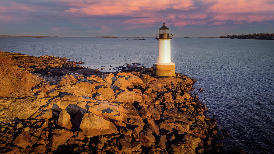 Sunset on Winter Island Lighthouse Photograph by Jeff Folger
