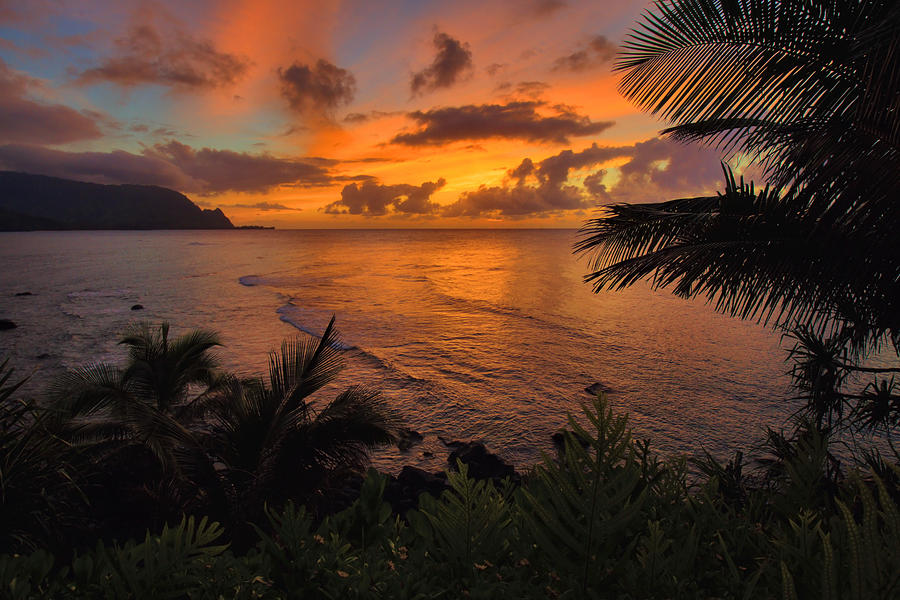 Sunset Photograph - Sunset Over Hanalei Bay by Stephen Vecchiotti