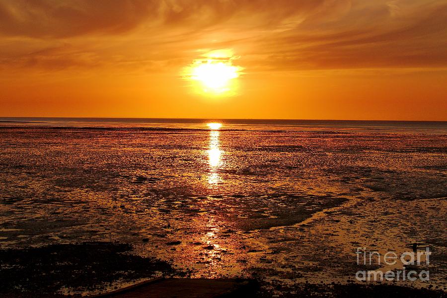 Sunset Over Herne Bay Photograph by Richard Denyer
