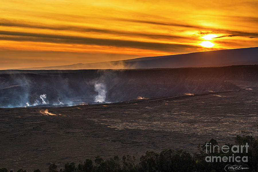 Sunset View of the Halemaumau Crater within Hawaii Volcanoes National ...