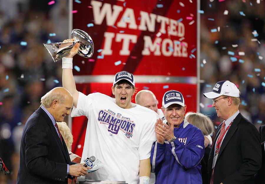 Super Bowl XLII Photograph by Streeter Lecka