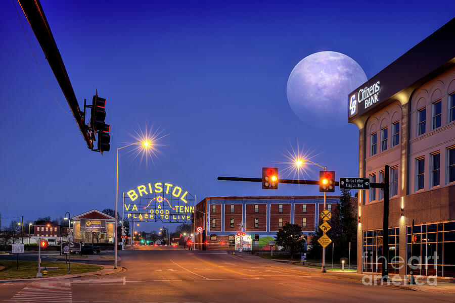Supermoon over Bristol Photograph by Shelia Hunt