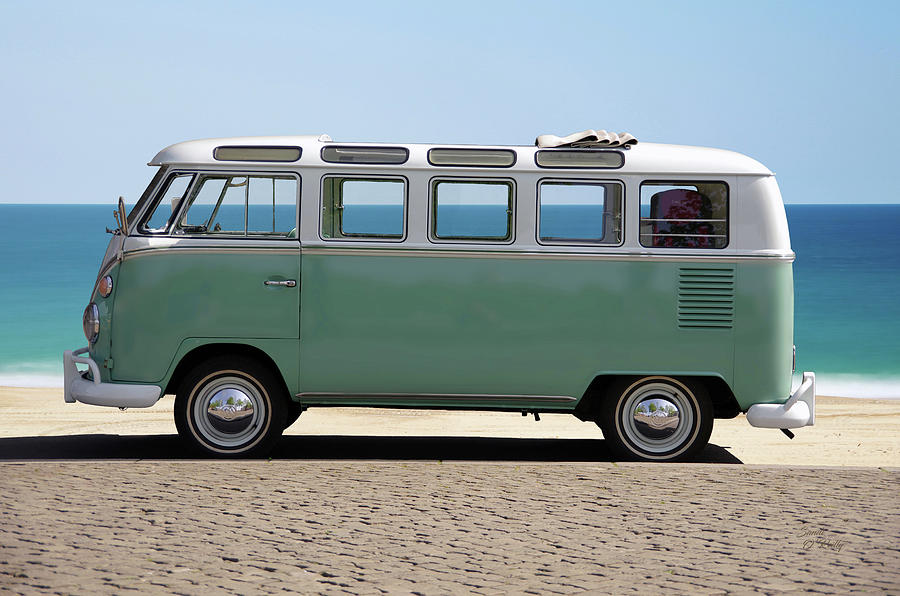 Surfers Volkswagon Bus Photograph by Sandi OReilly