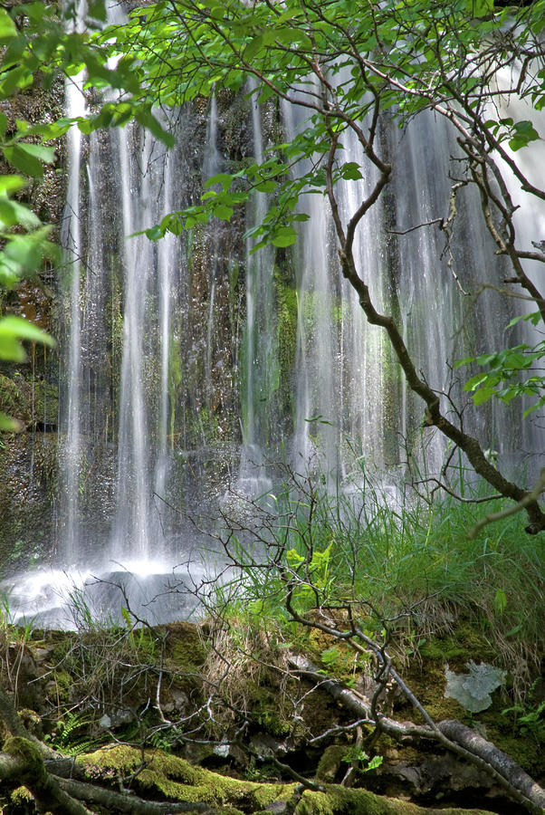 Swaledale Hidden Water Fall Photograph by Les Hutton