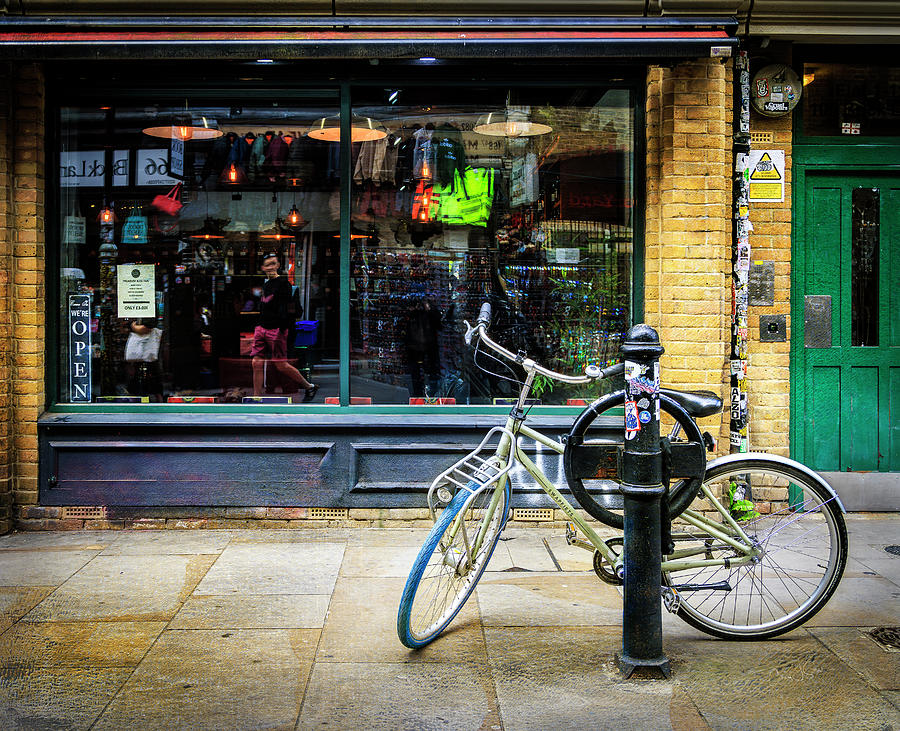 Swapfiets Bicycle Photograph by Craig J Satterlee - Fine Art America