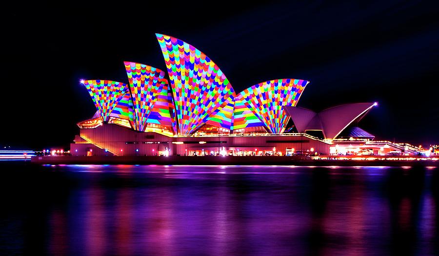 Sydney Opera House Photograph by Robert Libby