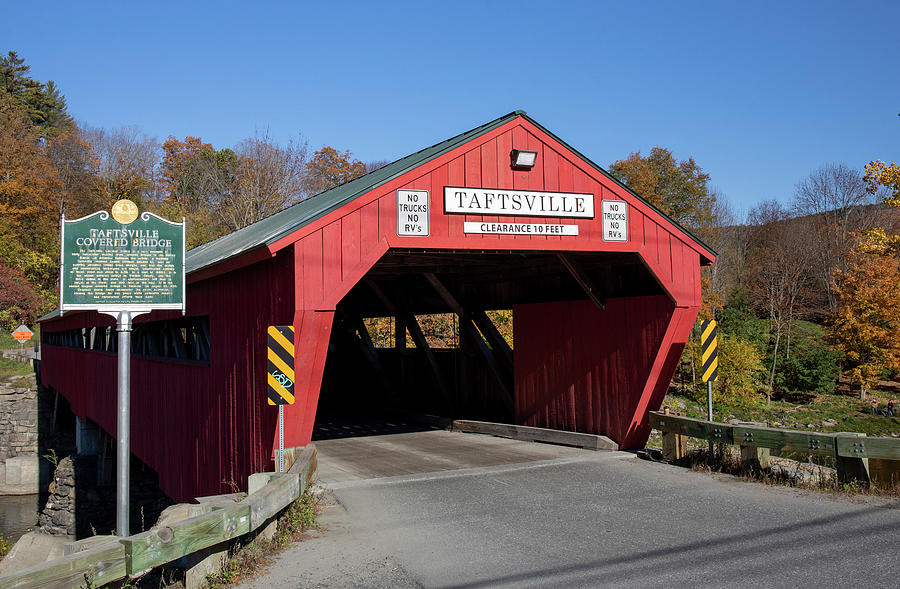 Taftsville Covered Bridge Vermont Photograph by Dan Sproul